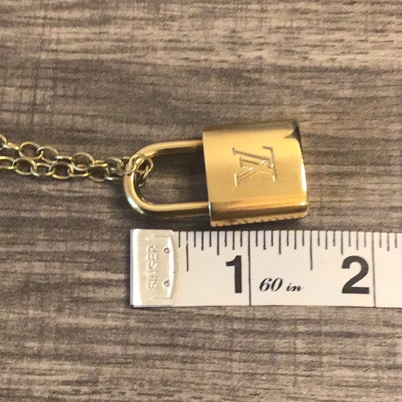 LV Lock Necklace - Picture 5 of 7